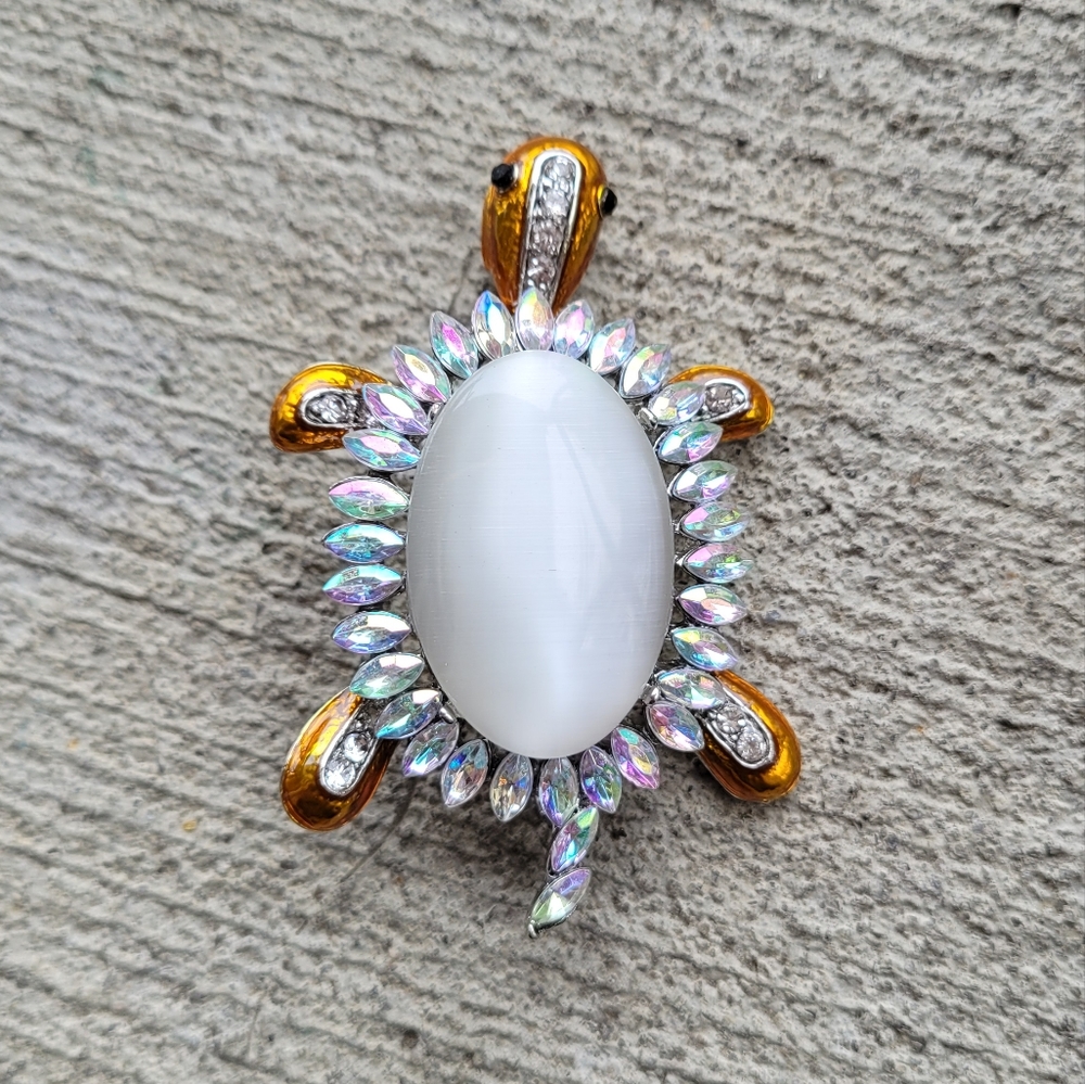 Turtle Brooch NWT